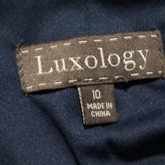 Luxology Bell Sleeves Dress - Picture 6 of 6